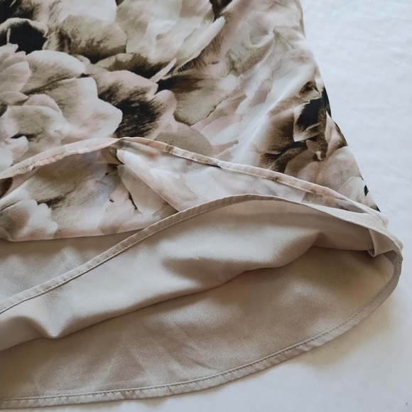 CALVIN KLEIN WOMEN’S SIZE XS FLORAL LINED LIGHTWEIGHT CLASSY BLOUSE. - Picture 12 of 12